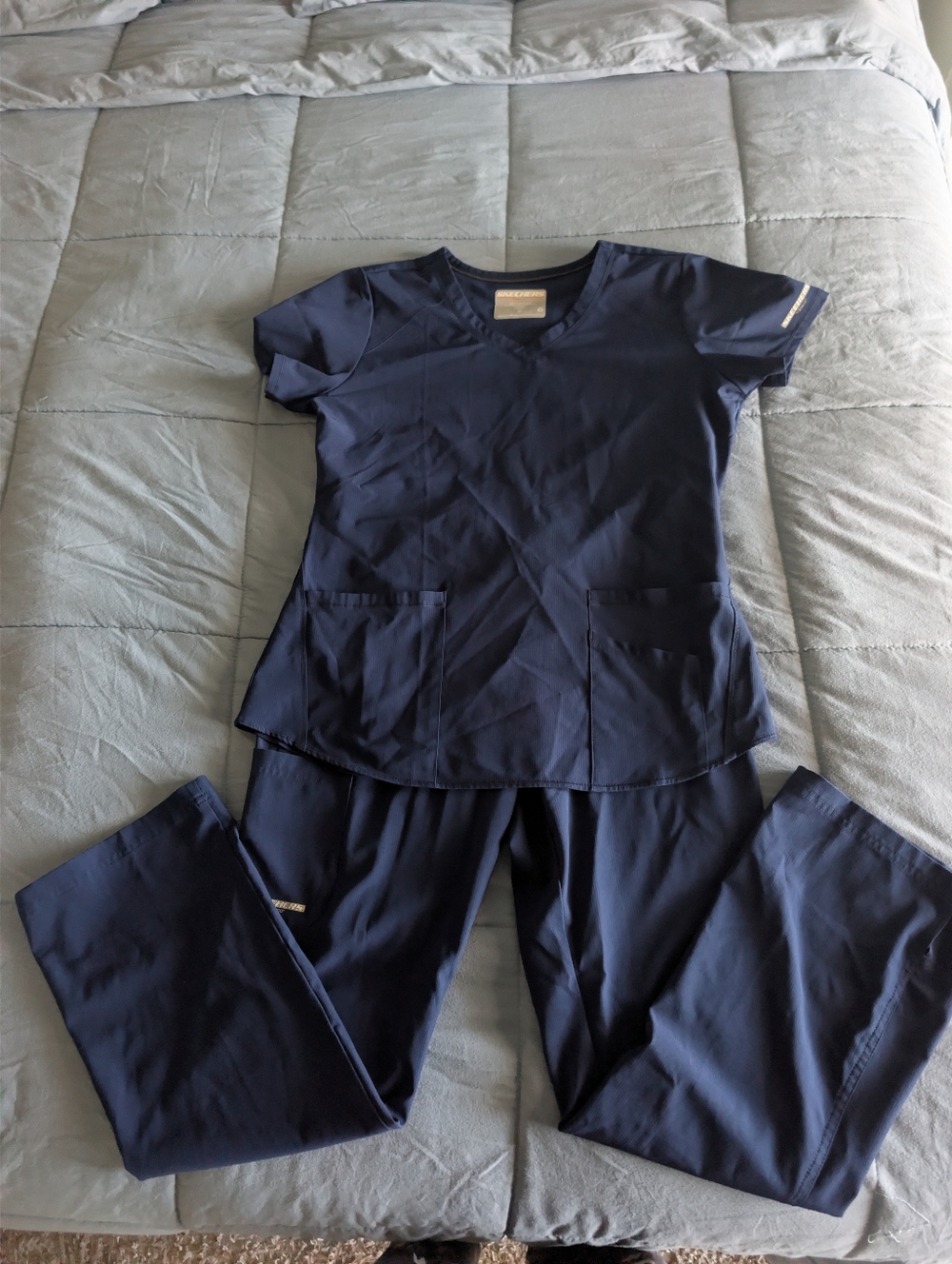 Sketchers Navy Scrub Set